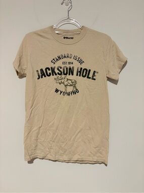 Ouray Jackson hole Wyoming graphic tee tan beige small
